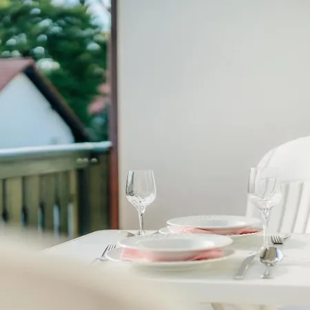 Luginsland Apartment *